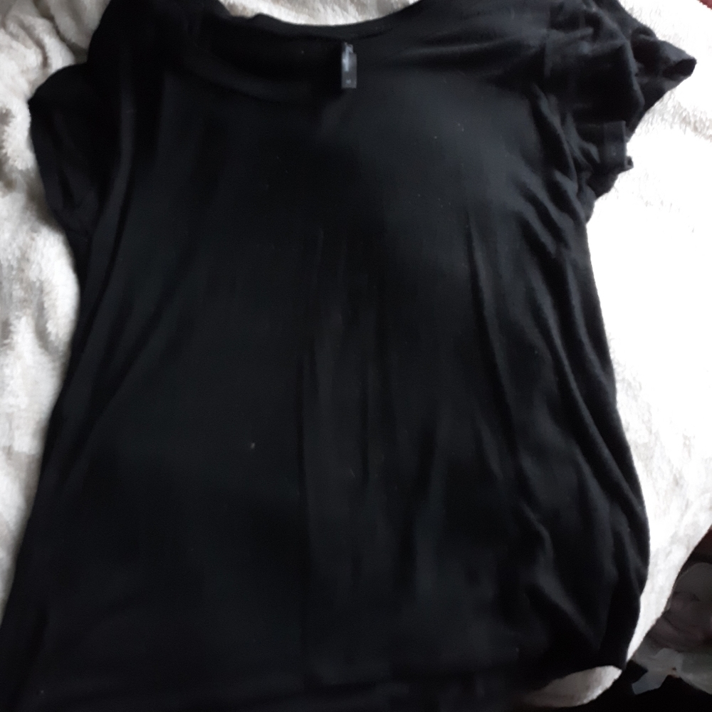 Black t-shirt